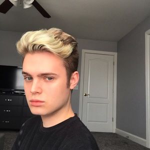 Meet your Posher, Dillard